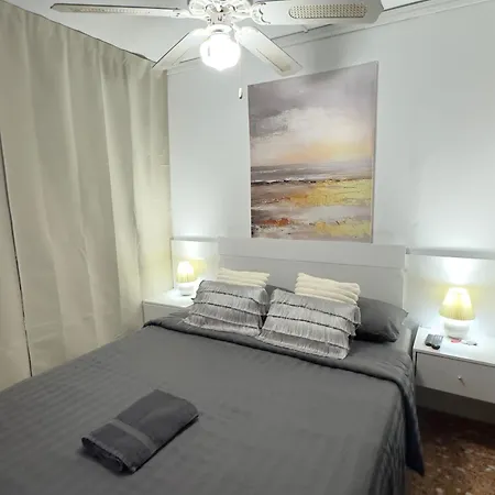 Проживание в семье Zona Inglesa Vip Privada Moderna En Playa Levante Бенидорм