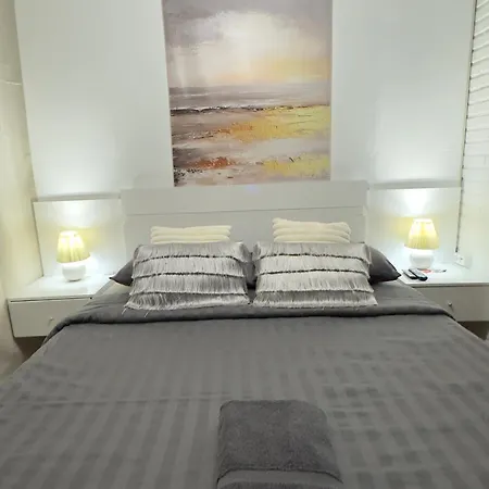 Zona Inglesa Vip Privada Moderna En Playa Levante Проживание в семье Бенидорм