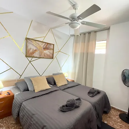 Проживание в семье Zona Inglesa Vip Privada Moderna En Playa Levante Бенидорм